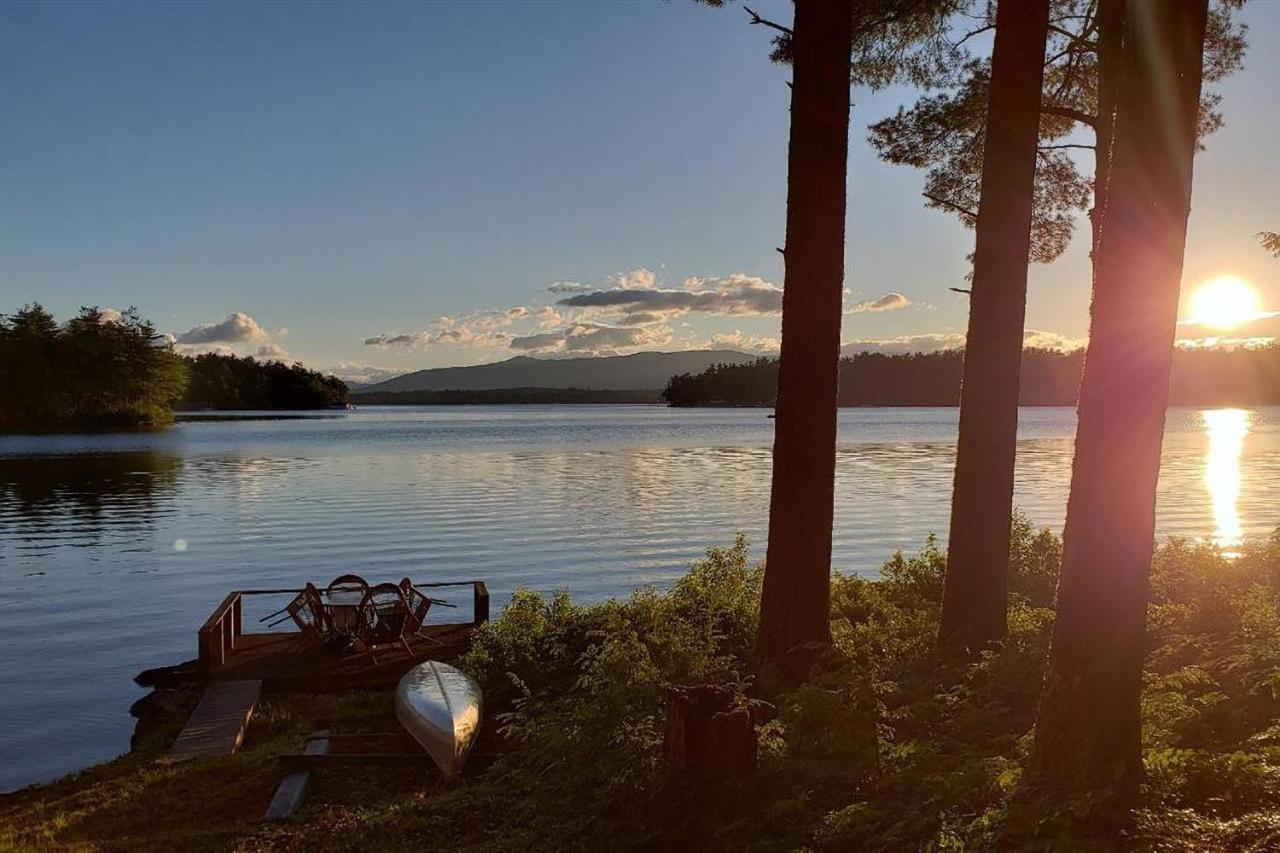 Meredith Lakefront Lodge On Lake Winnipesaukee Экстерьер фото
