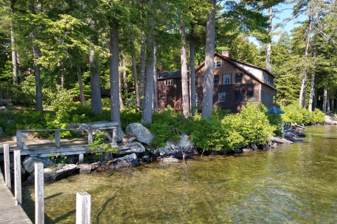 Meredith Lakefront Lodge On Lake Winnipesaukee Экстерьер фото