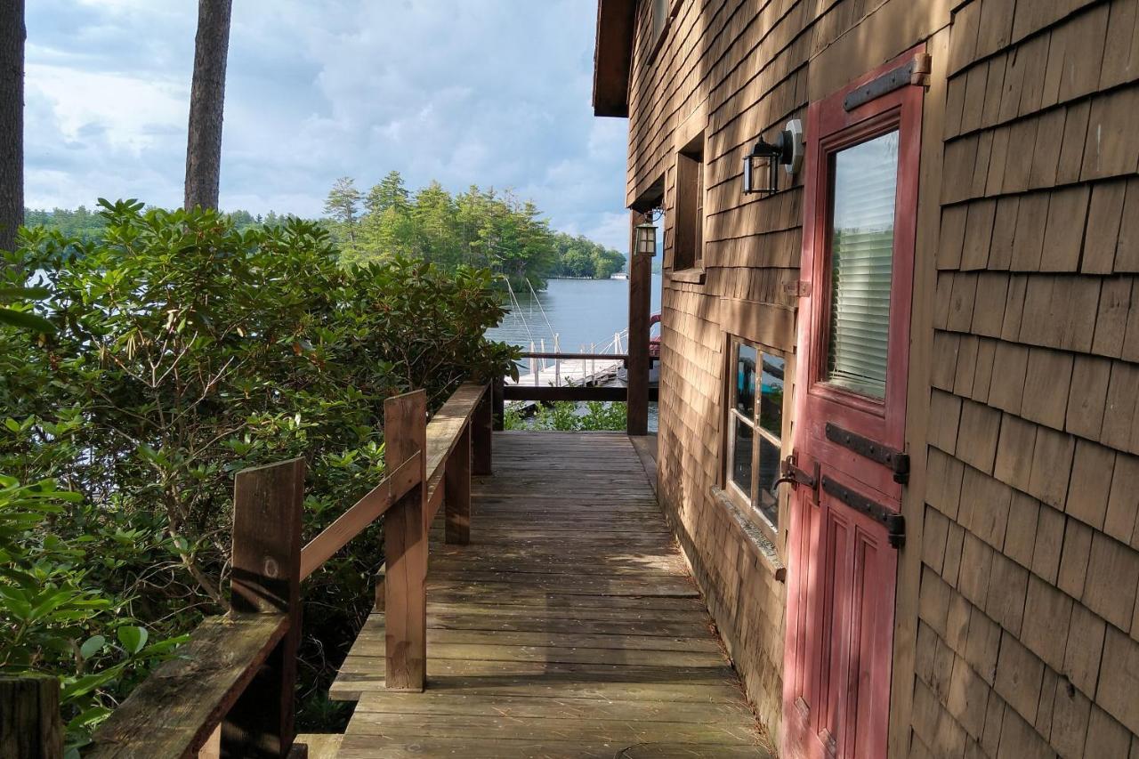 Meredith Lakefront Lodge On Lake Winnipesaukee Экстерьер фото